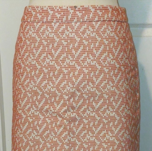 J.Crew Embroidered Pencil Skirt size 2 - Picture 7 of 8
